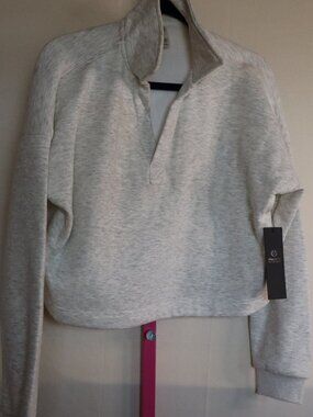 Mono b Cozy Pull Over Sweatshirt - Cropped Size Medium Heather Grey NWTs